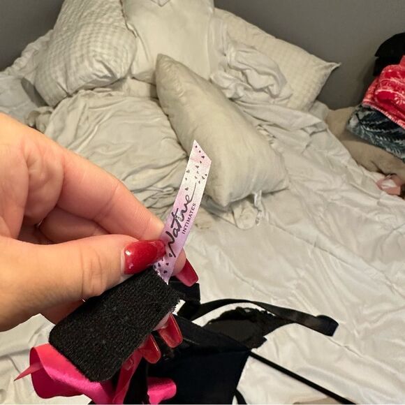 🍄Native intimates black & bright pink bow lingerie babydoll open back top/dress - Picture 6 of 9